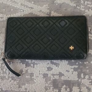 Tory Burch Black Quilted Zip Wallet